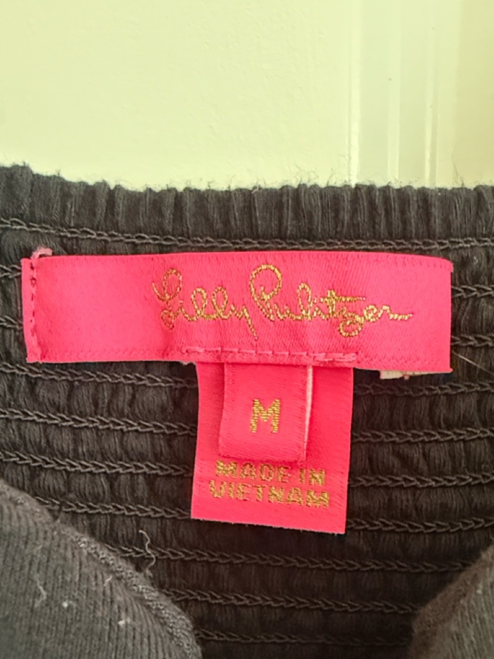 Lilly Pulitzer Black Top - Picture 2 of 5